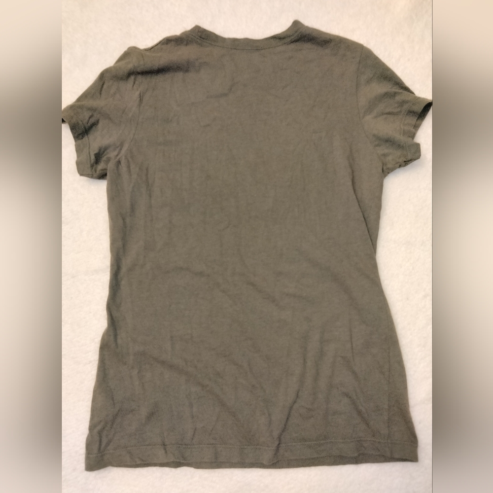 M*A*S*H 4077th Graphic T-Shirt - Picture 8 of 10